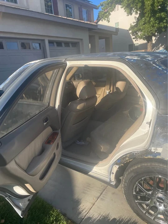 1999 Lexus LS 2nd Gen - Image 6 of 12