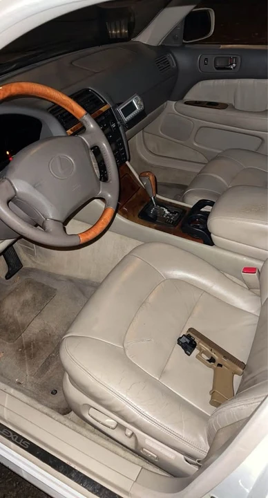 1999 Lexus LS 2nd Gen - Image 7 of 7