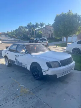 1999 Lexus LS 400 Sedan 4D