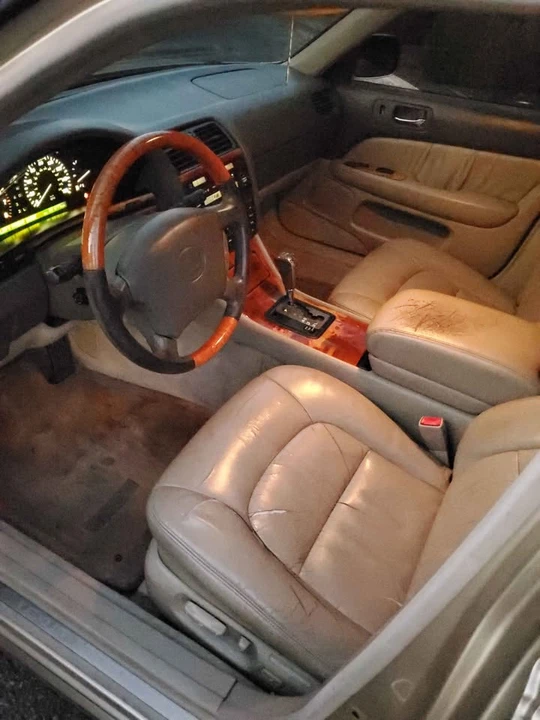 1999 Lexus LS 2nd Gen - Image 3 of 19