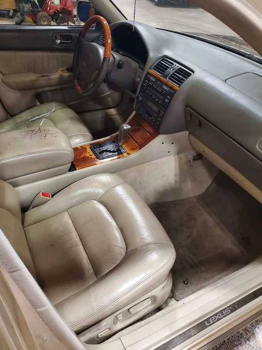 1999 Lexus LS 2nd Gen - Image 9 of 19