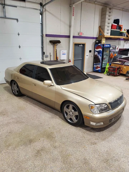 1999 Lexus LS 2nd Gen - Image 6 of 19