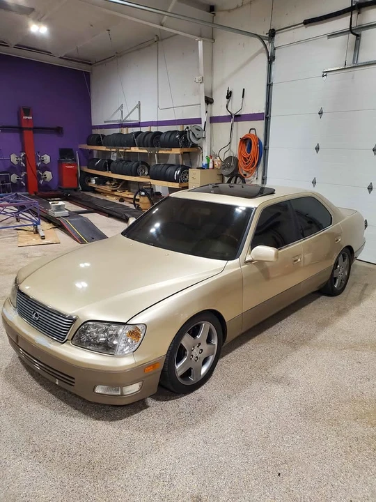 1999 Lexus LS 2nd Gen - Image 5 of 19