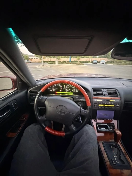 1999 Lexus LS 2nd Gen - Image 6 of 16