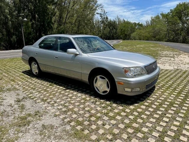 1999 Lexus LS 2nd Gen - Image 3 of 21