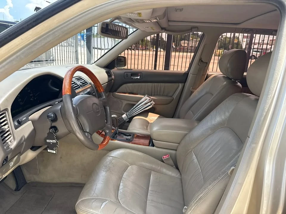 1999 Lexus LS 2nd Gen - Image 10 of 13