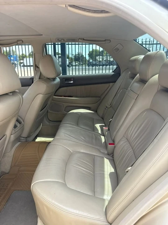 1999 Lexus LS 2nd Gen - Image 6 of 12