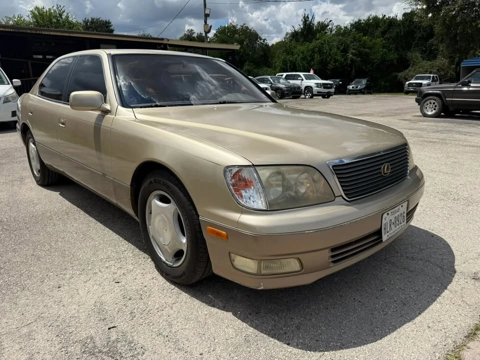 1999 Lexus LS 2nd Gen - Image 4 of 13