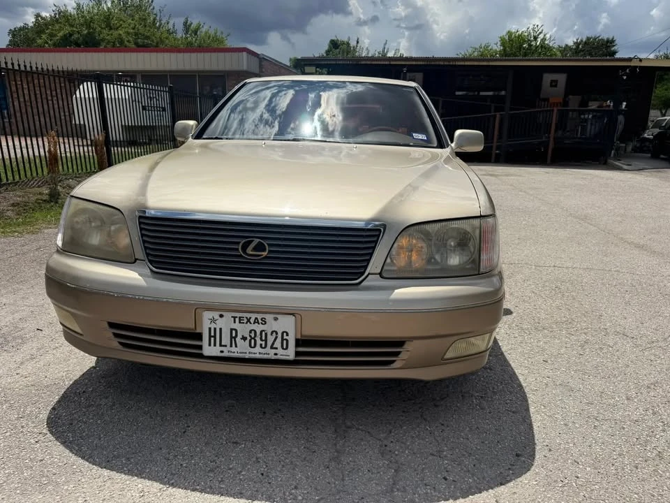 1999 Lexus LS 2nd Gen - Image 3 of 13