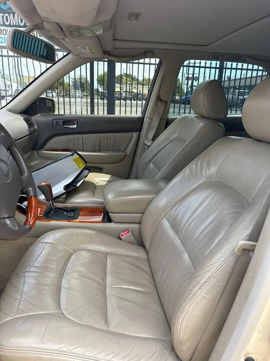 1999 Lexus LS 2nd Gen - Image 4 of 12
