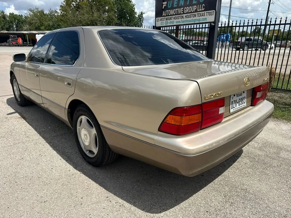 1999 Lexus LS 2nd Gen - Image 12 of 12