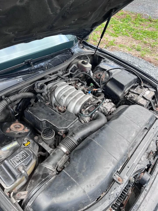 1999 Lexus LS 2nd Gen - Image 7 of 10