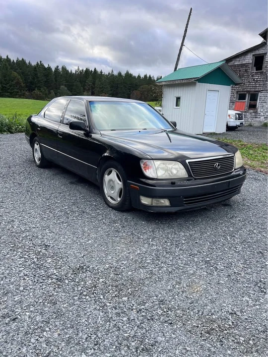 1999 Lexus LS 2nd Gen - Image 4 of 10