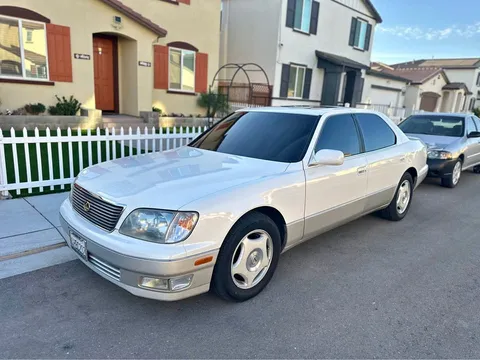 1999 Lexus LS400