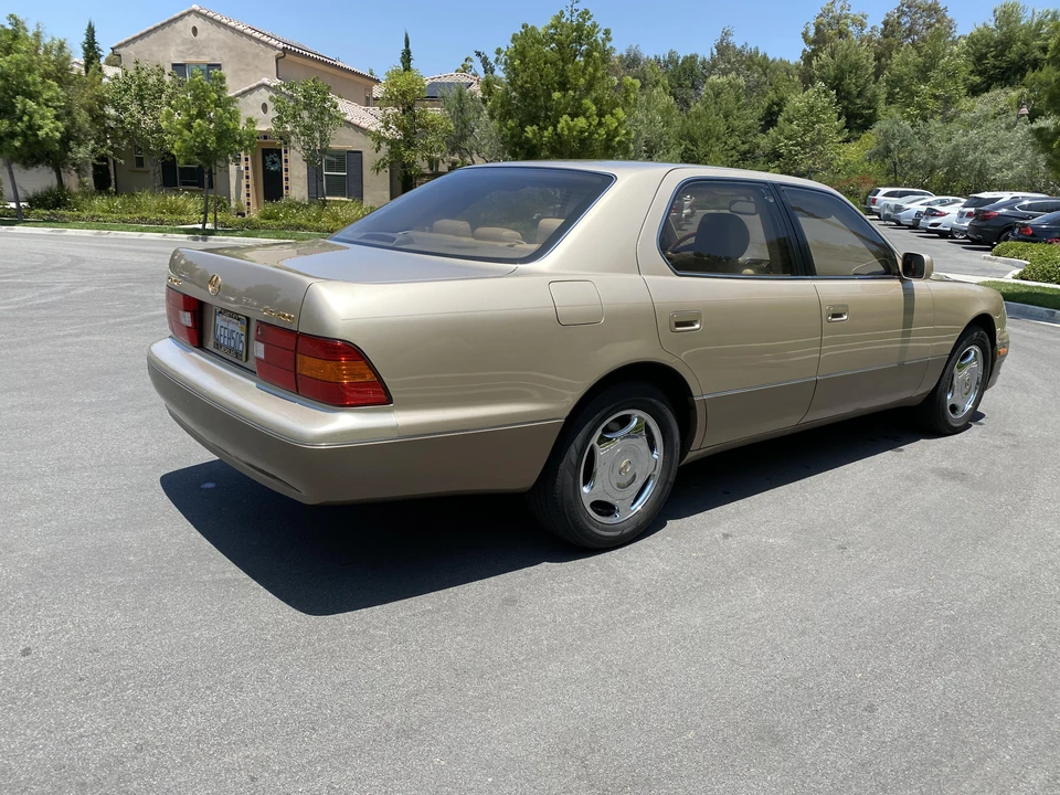 1999 Lexus LS 2nd Gen - Image 8 of 31