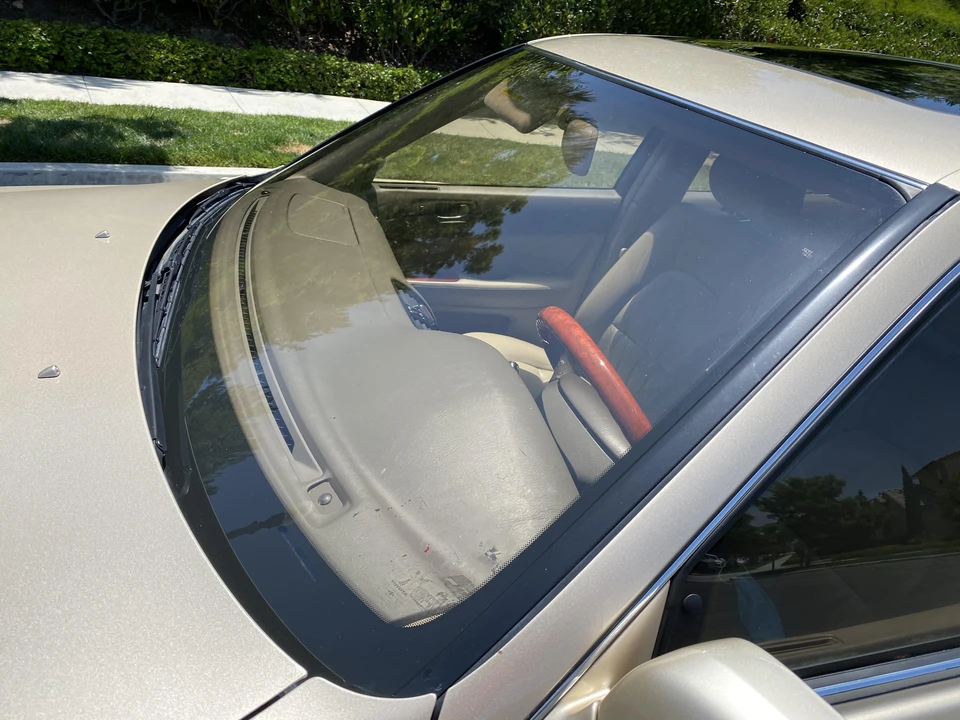 1999 Lexus LS 2nd Gen - Image 13 of 31