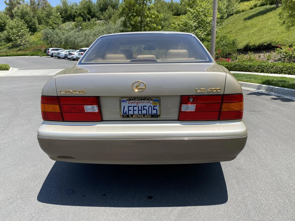 1999 Lexus LS 2nd Gen - Image 4 of 31