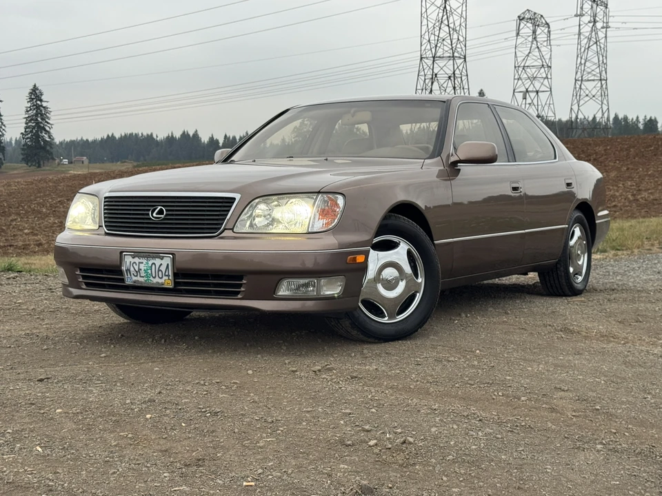 1999 Lexus LS 2nd Gen - Image 5 of 31