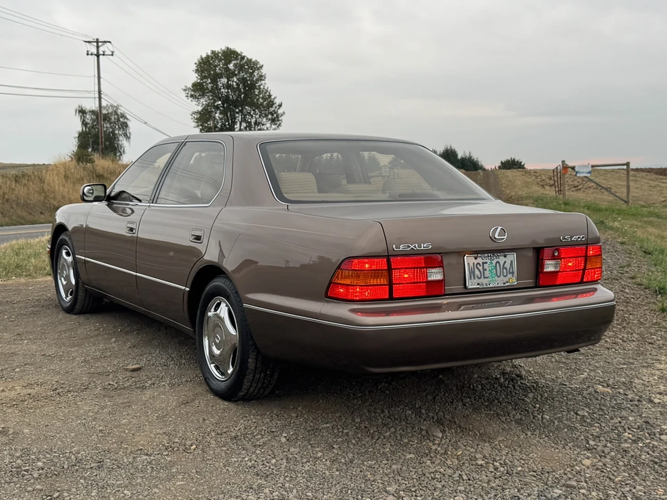 1999 Lexus LS 2nd Gen - Image 8 of 31