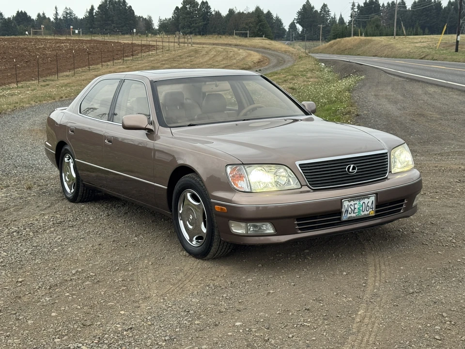 1999 Lexus LS 2nd Gen - Image 2 of 31