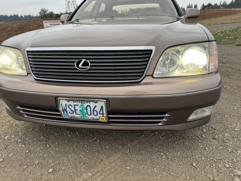 1999 Lexus LS 2nd Gen - Image 15 of 31