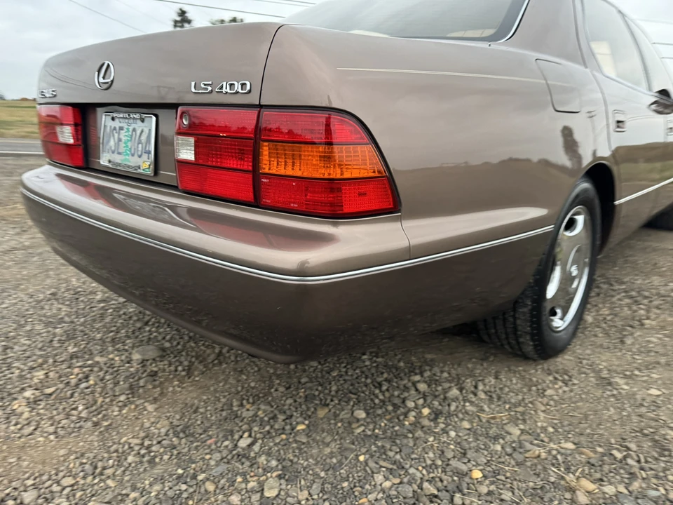 1999 Lexus LS 2nd Gen - Image 31 of 31