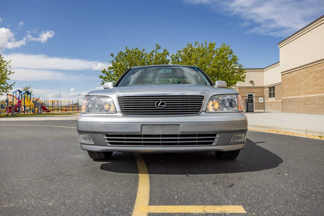 1999 Lexus LS 2nd Gen - Image 8 of 31