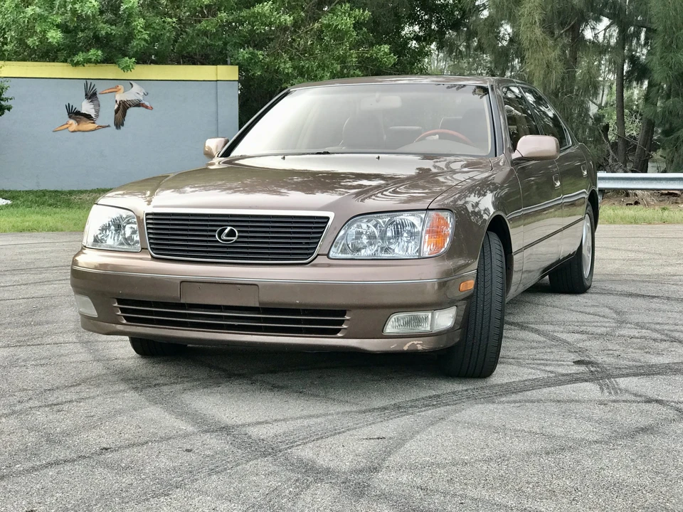 1999 Lexus LS 2nd Gen - Image 3 of 31