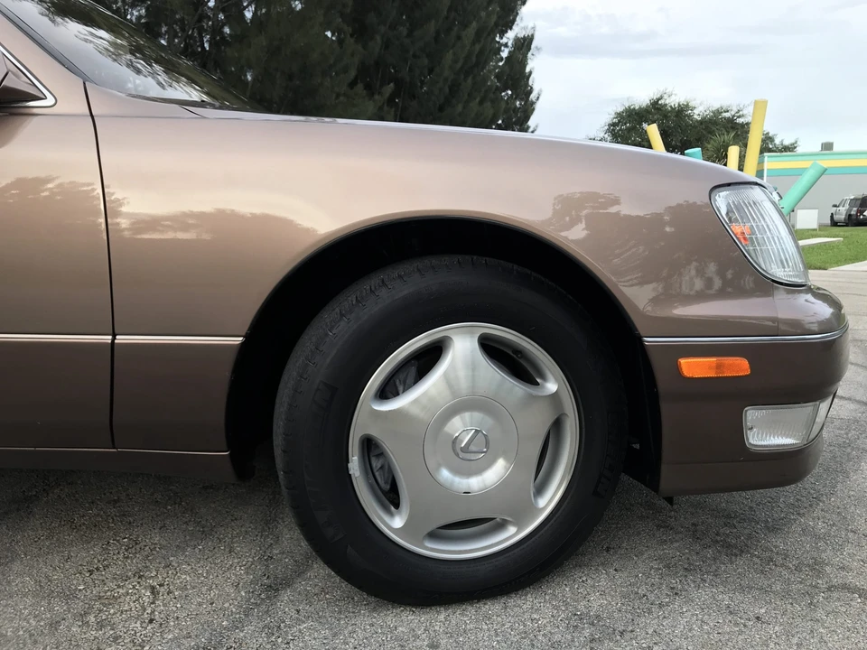 1999 Lexus LS 2nd Gen - Image 31 of 31