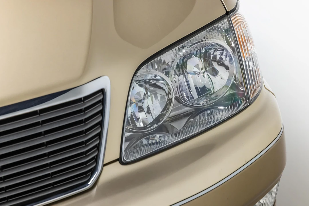 1999 Lexus LS 2nd Gen - Image 22 of 31