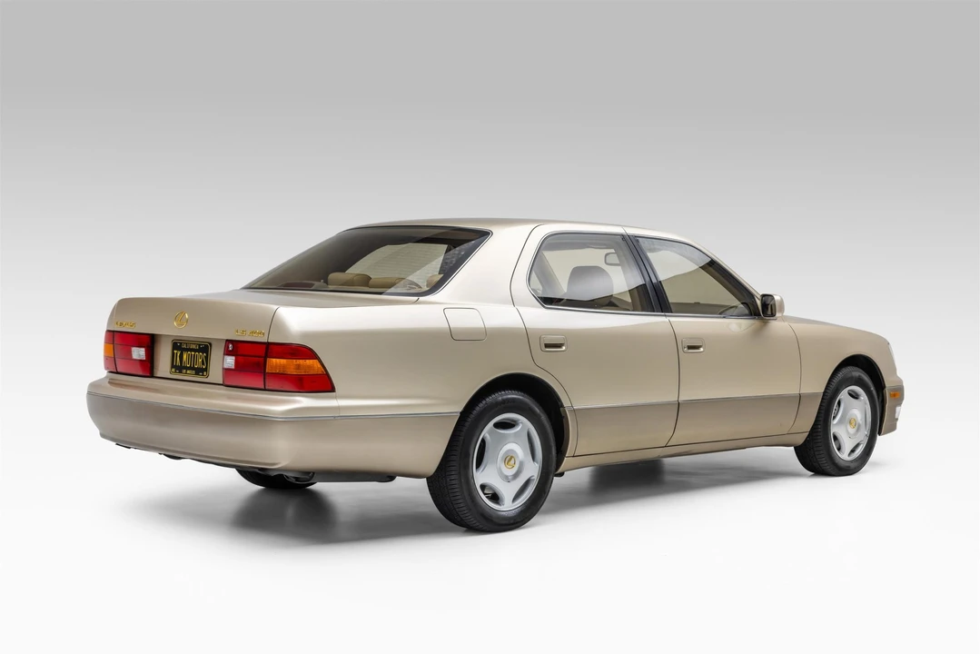 1999 Lexus LS 2nd Gen - Image 12 of 31