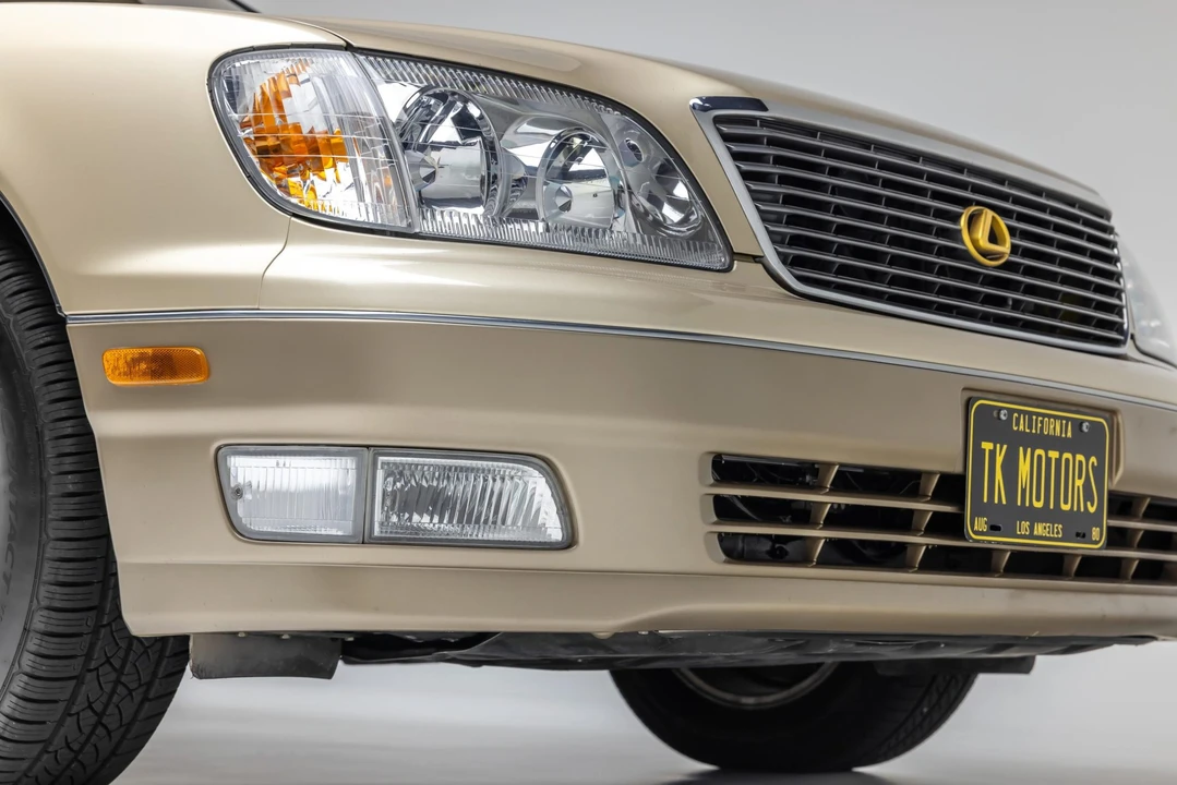 1999 Lexus LS 2nd Gen - Image 24 of 31