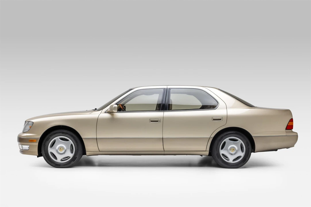 1999 Lexus LS 2nd Gen - Image 20 of 31