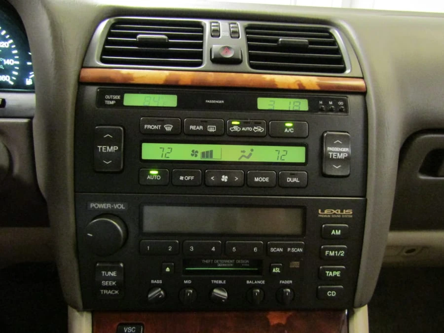 1999 Lexus LS 2nd Gen - Image 8 of 12