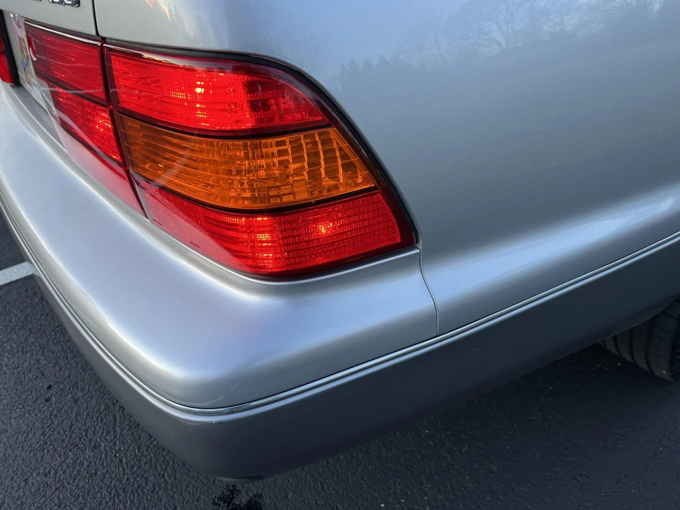 1999 Lexus LS 2nd Gen - Image 21 of 31