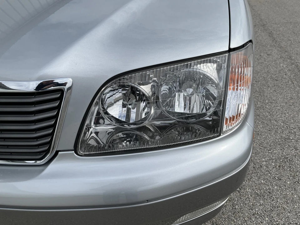 1999 Lexus LS 2nd Gen - Image 12 of 31