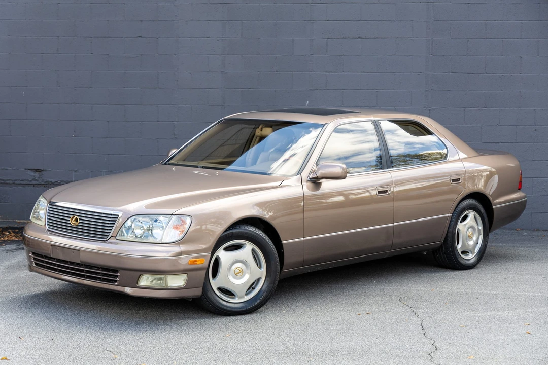 1999 Lexus LS 2nd Gen - Image 12 of 31