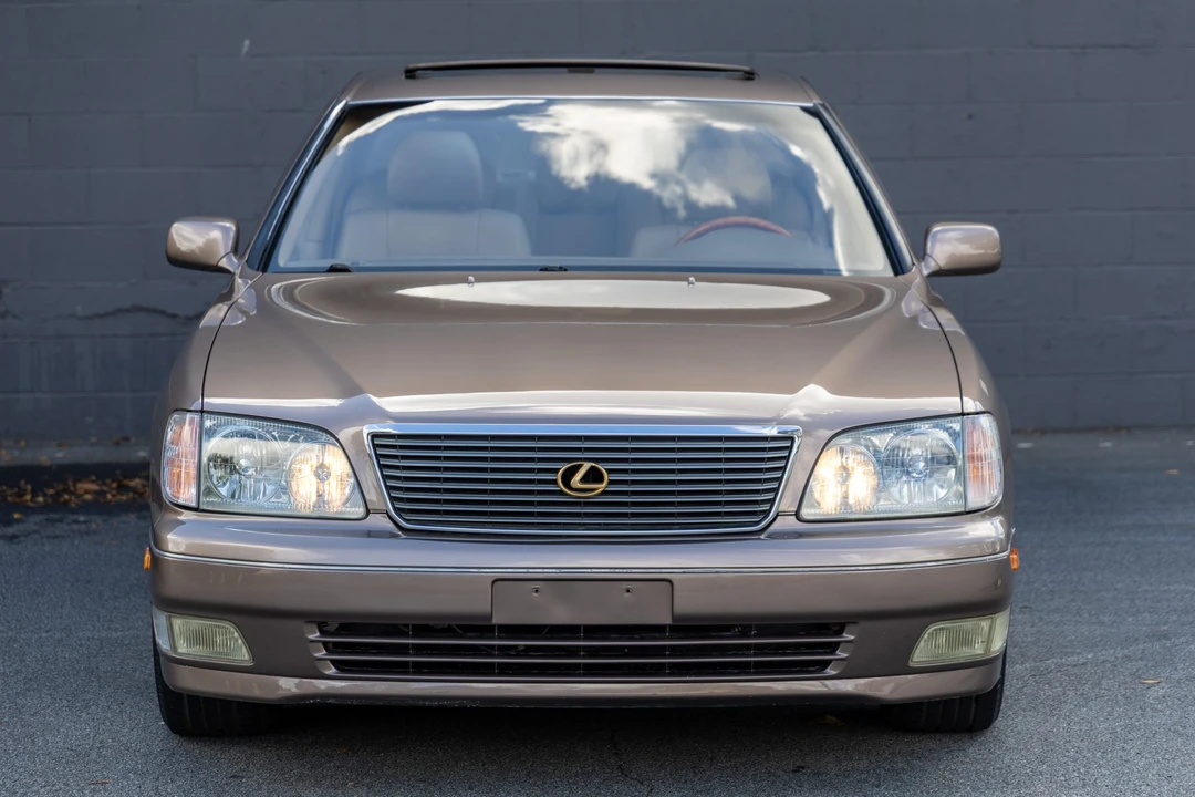 1999 Lexus LS 2nd Gen - Image 9 of 31