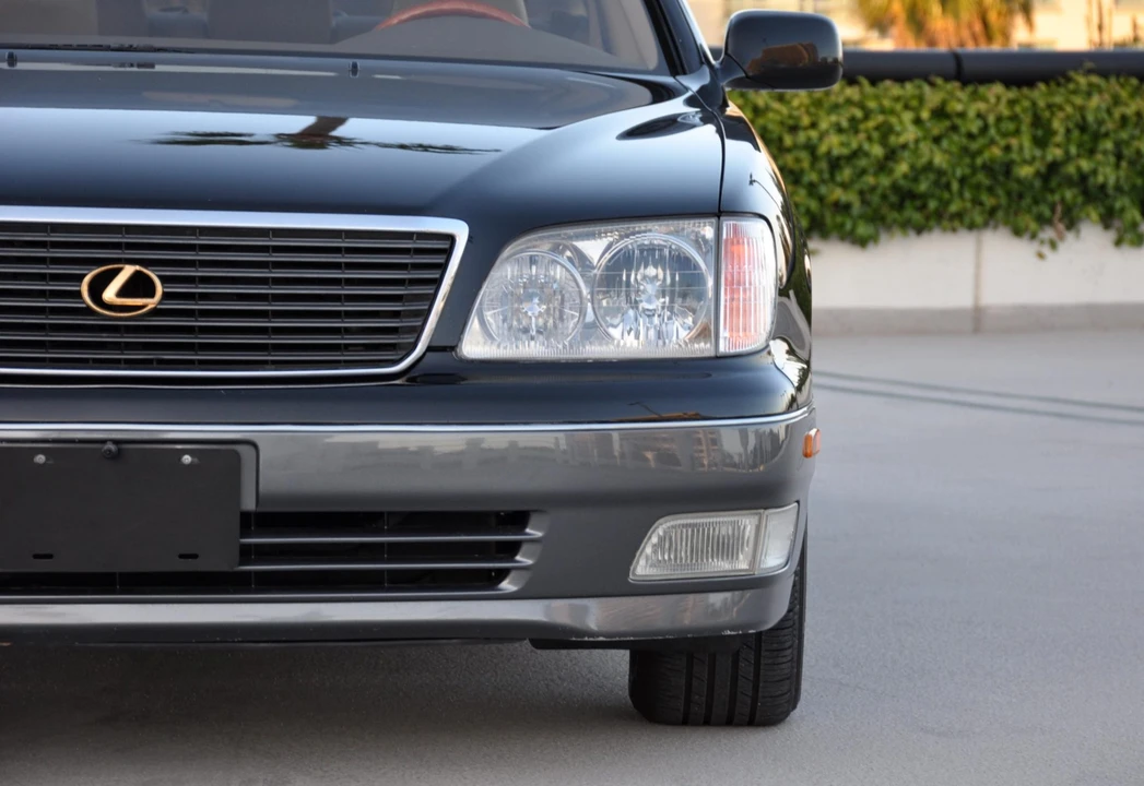 1999 Lexus LS 2nd Gen - Image 22 of 31