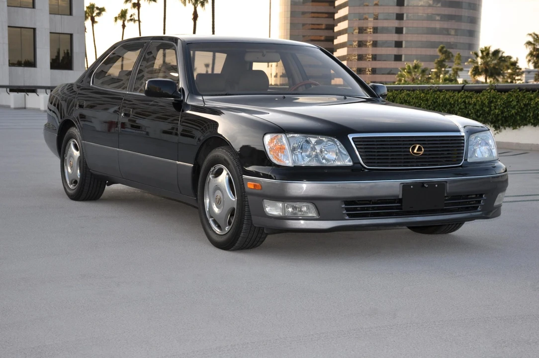 1999 Lexus LS 2nd Gen - Image 13 of 31