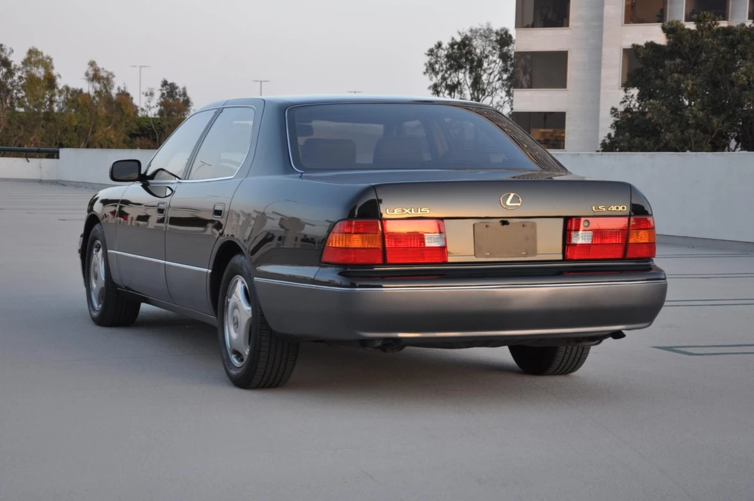 1999 Lexus LS 2nd Gen - Image 8 of 31