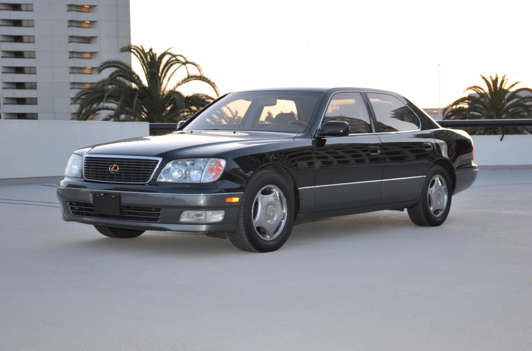 1999 Lexus LS 2nd Gen - Image 4 of 31