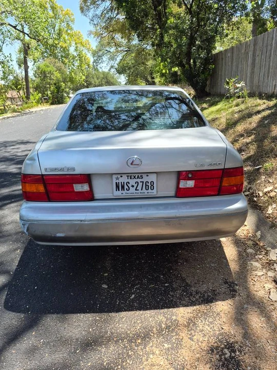 1999 Lexus LS 2nd Gen - Image 7 of 8