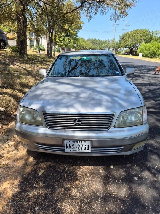 1999 Lexus LS 2nd Gen - Image 4 of 8