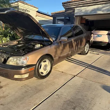1999 Lexus LS400