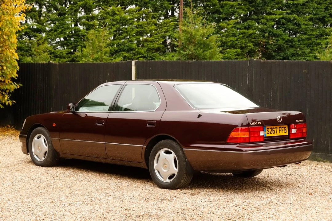 1999 Lexus LS 2nd Gen - Image 28 of 30