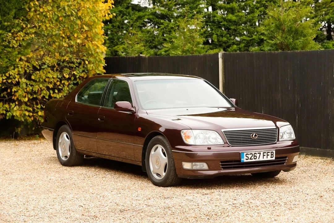 1999 Lexus LS 2nd Gen - Image 23 of 30