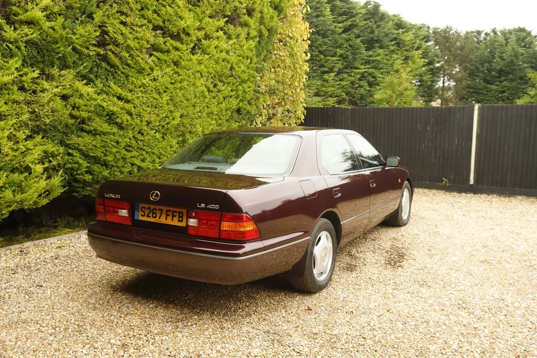 1999 Lexus LS 2nd Gen - Image 25 of 30