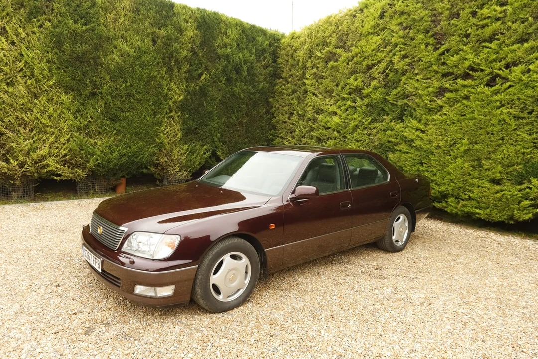 1999 Lexus LS 2nd Gen - Image 6 of 30