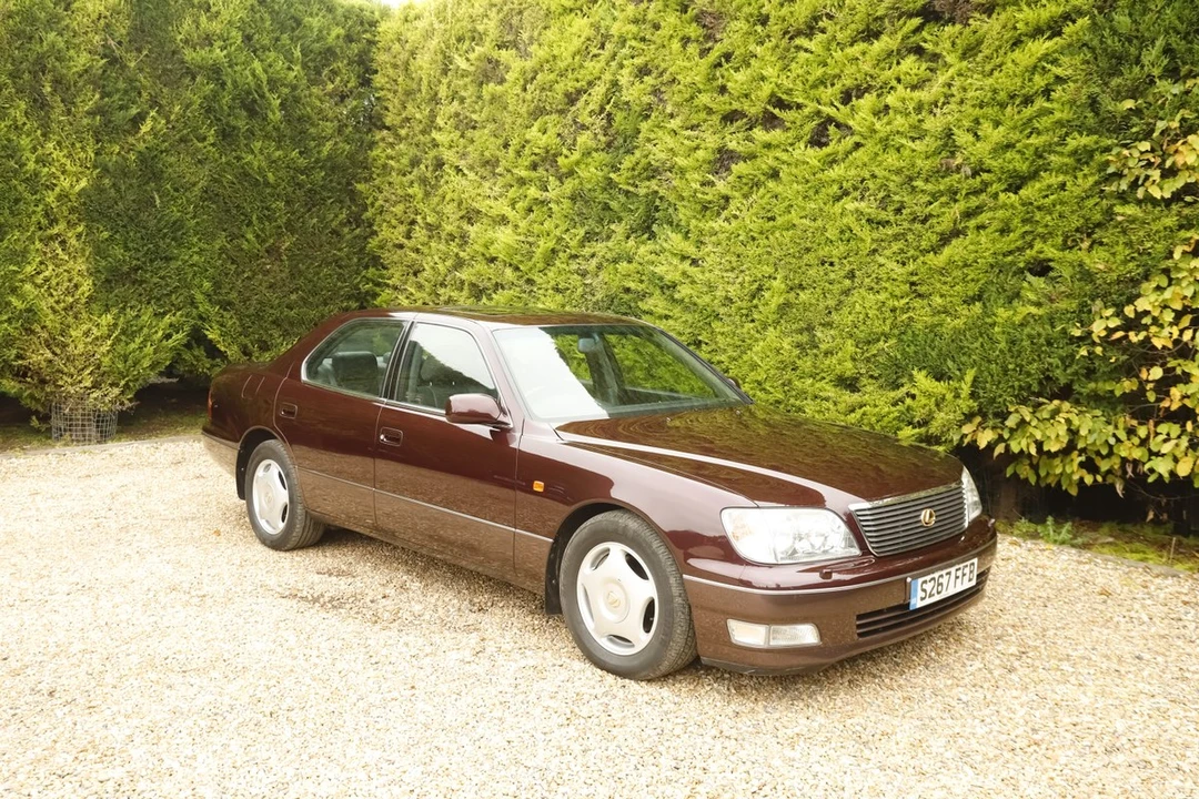 1999 Lexus LS 2nd Gen - Image 14 of 30